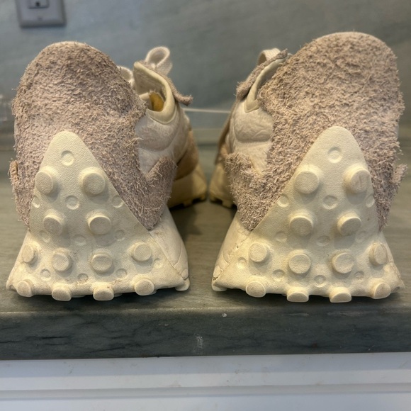 New Balance Light Gray Sneakers - Picture 3 of 11